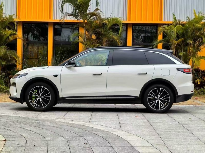 广州25年零跑汽车C113