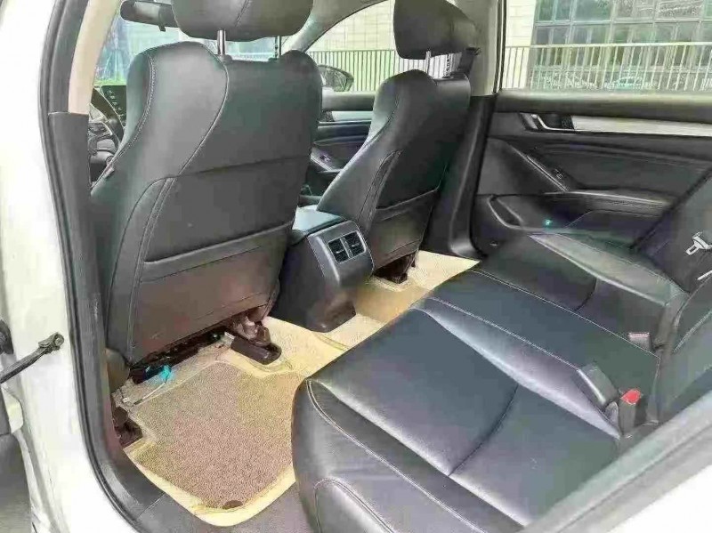 佛山20年本田雅阁8