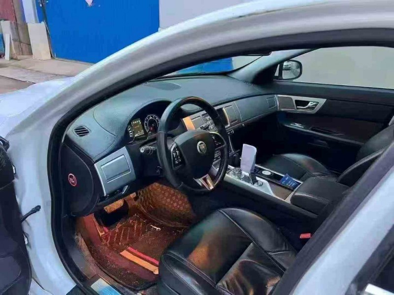 济宁13年捷豹XF4