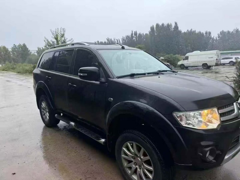 济南14年三菱帕杰罗·劲畅3