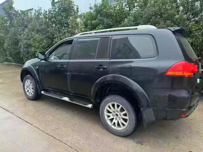 济南14年三菱帕杰罗·劲畅7