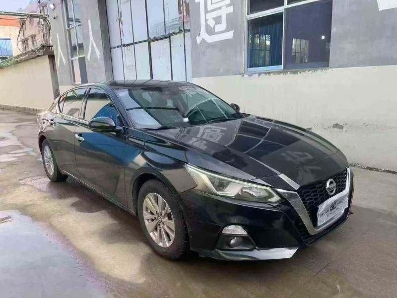 烟台21年日产天籁3