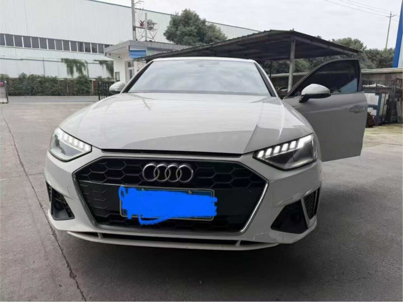 成都23年奥迪A4L1