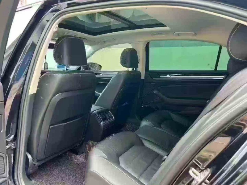 淄博18年大众辉昂5