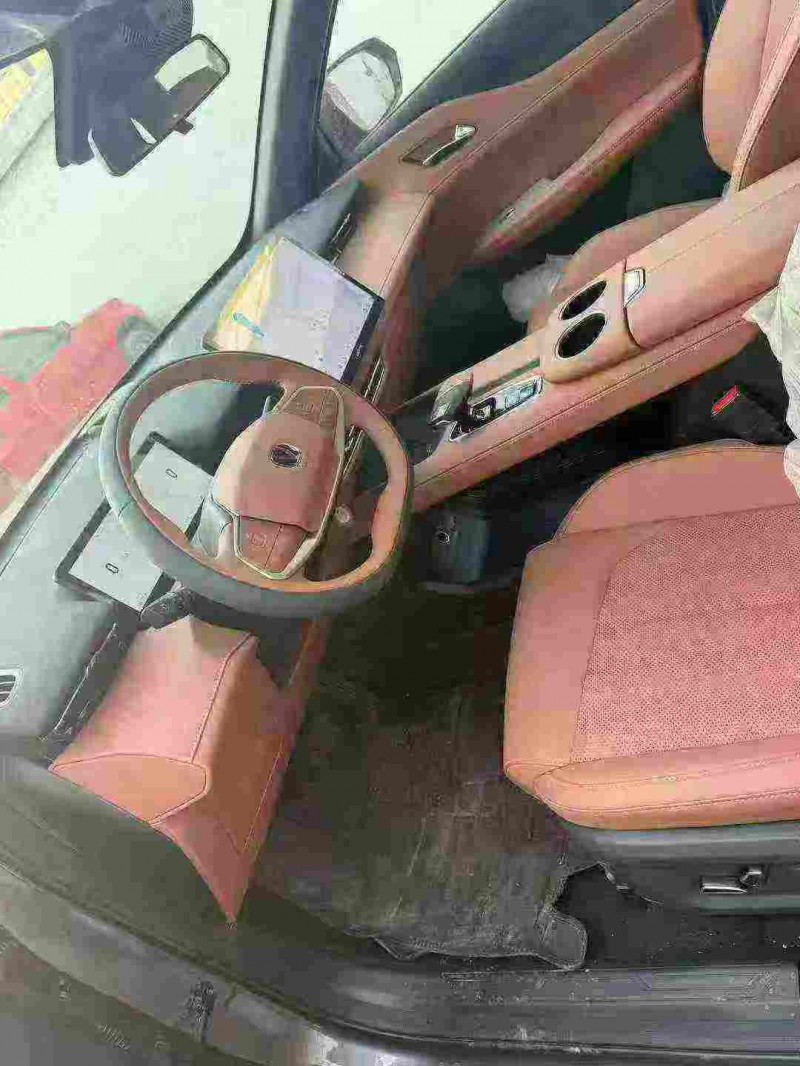 大同25年长安汽车UNI5