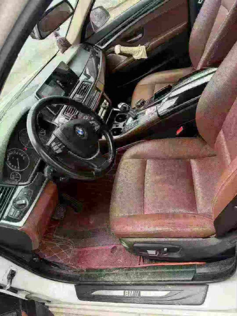 大同25年长安汽车UNI8