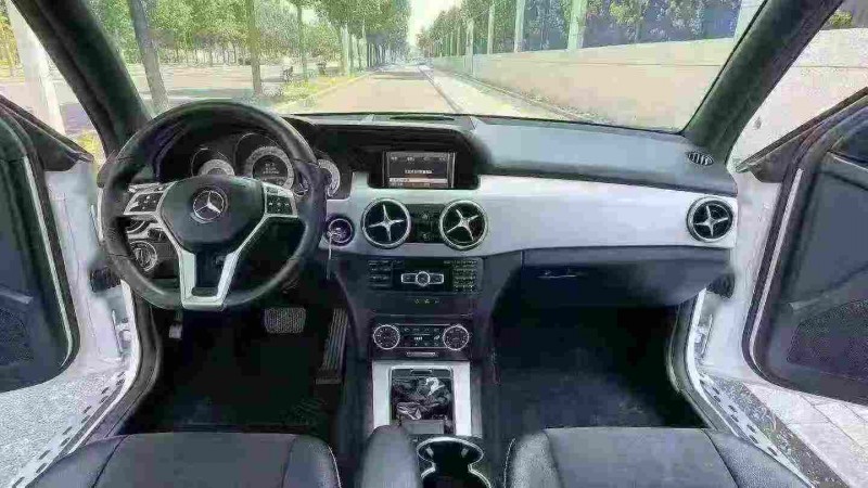 天津15年奔驰GLK5