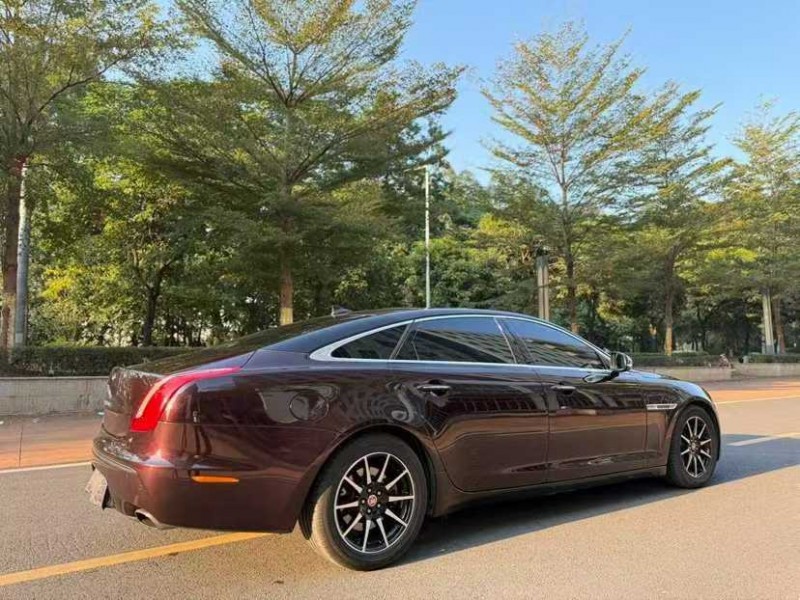 湛江14年捷豹XJL7