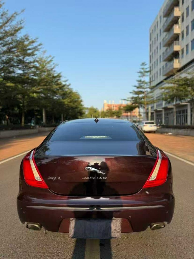 湛江14年捷豹XJL9