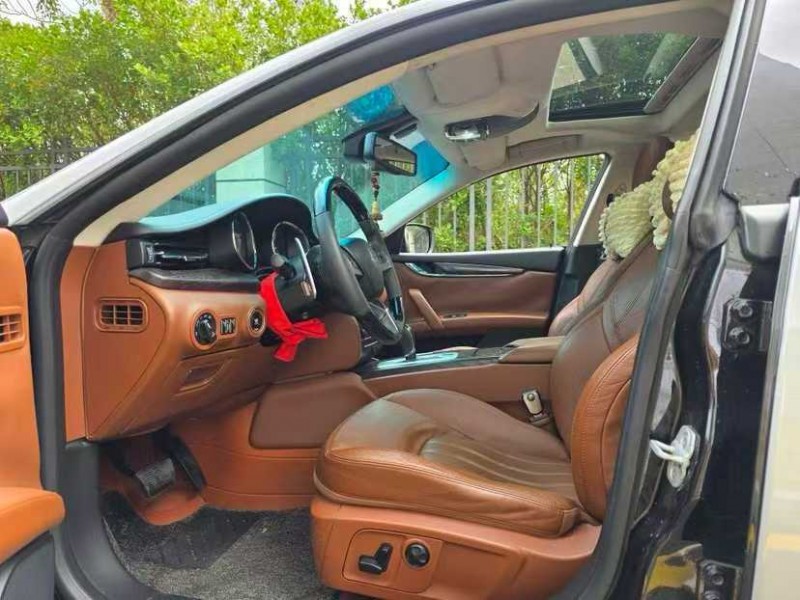 深圳15年玛莎拉蒂总裁4