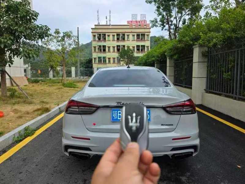 深圳15年玛莎拉蒂总裁9