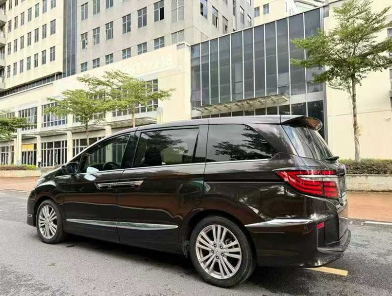 佛山18年本田艾力绅7