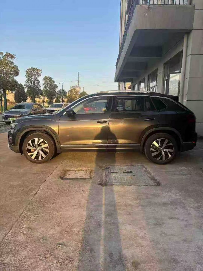 襄阳20年大众探岳5