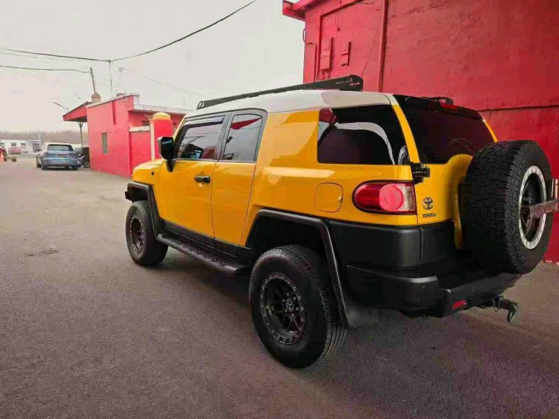 郑州20年丰田兰德酷路泽8