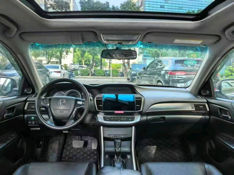 广州15年本田雅阁4