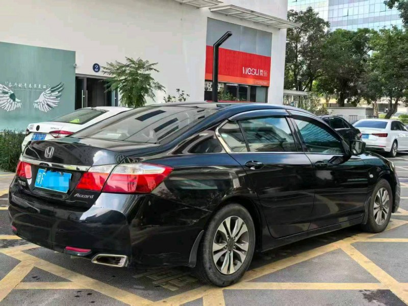 广州15年本田雅阁8