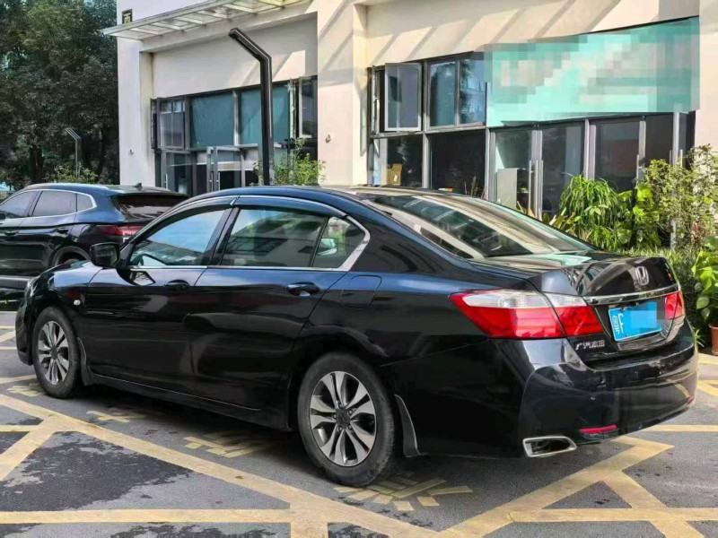 广州15年本田雅阁9