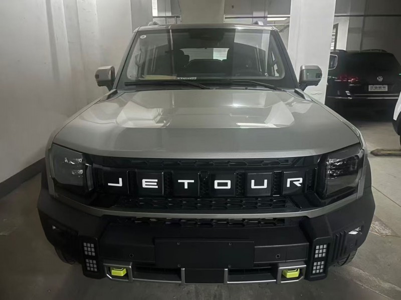 长沙25年奇瑞捷途1