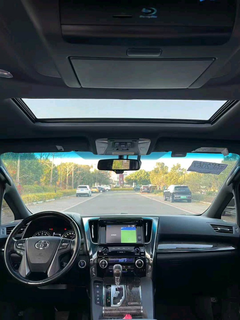 漳州20年丰田埃尔法4