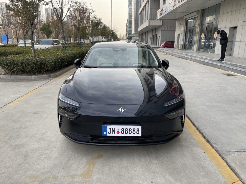 济宁24年东风奕派1