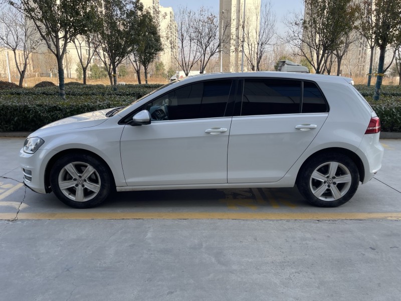 济宁15年大众高尔夫8