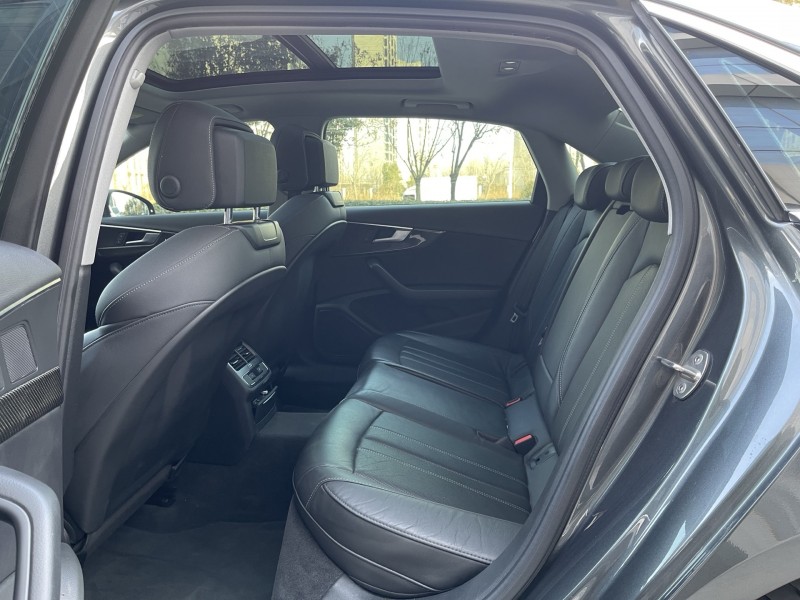 济宁21年奥迪A4L6