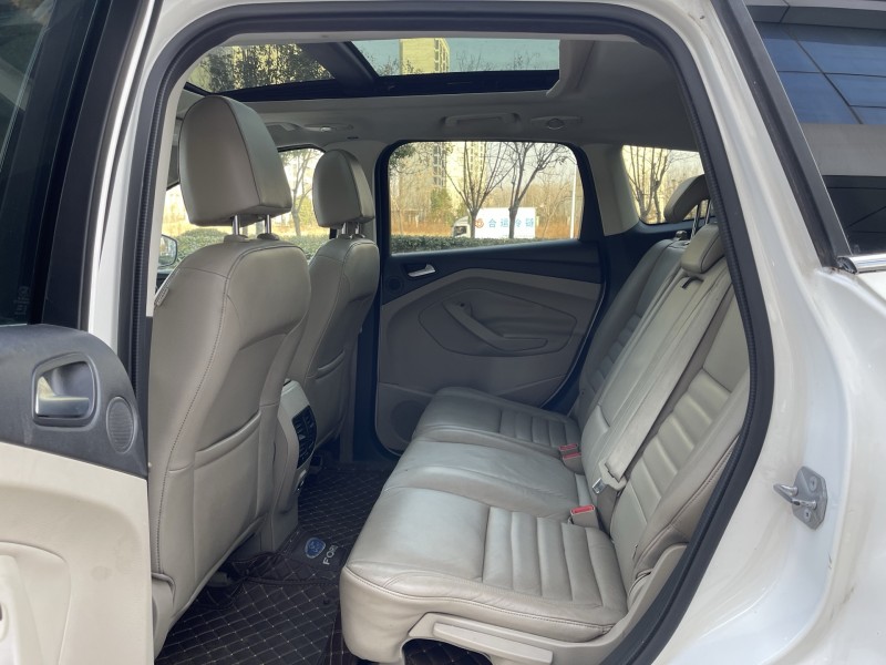 济宁13年福特翼虎5