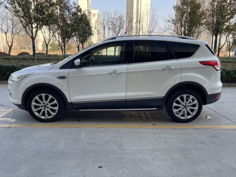 济宁13年福特翼虎7