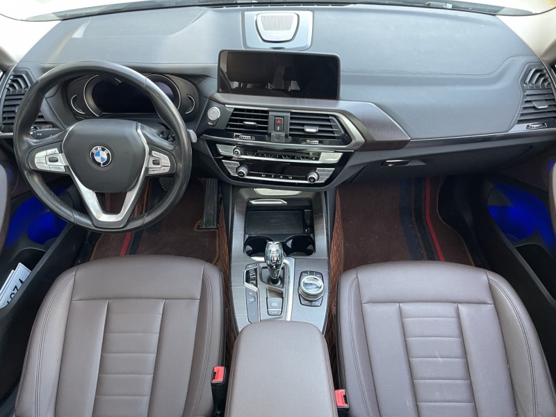 济宁19年宝马X36