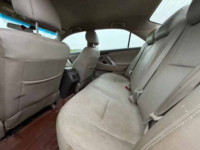 长沙14年丰田凯美瑞5