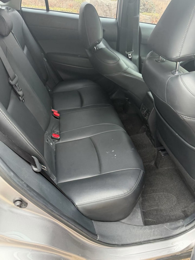 徐州22年丰田锐放8