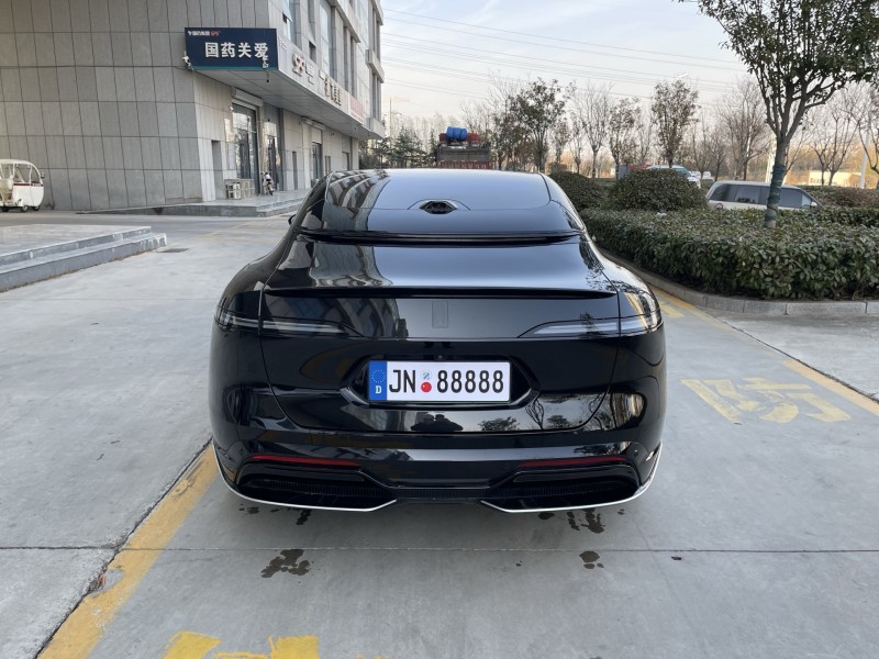 济宁25年阿维塔069