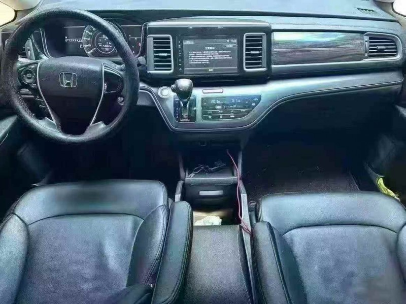 枣庄18年本田艾力绅4
