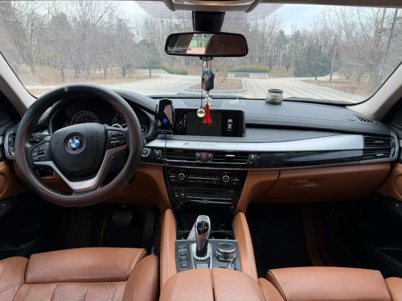 青岛18年宝马X69