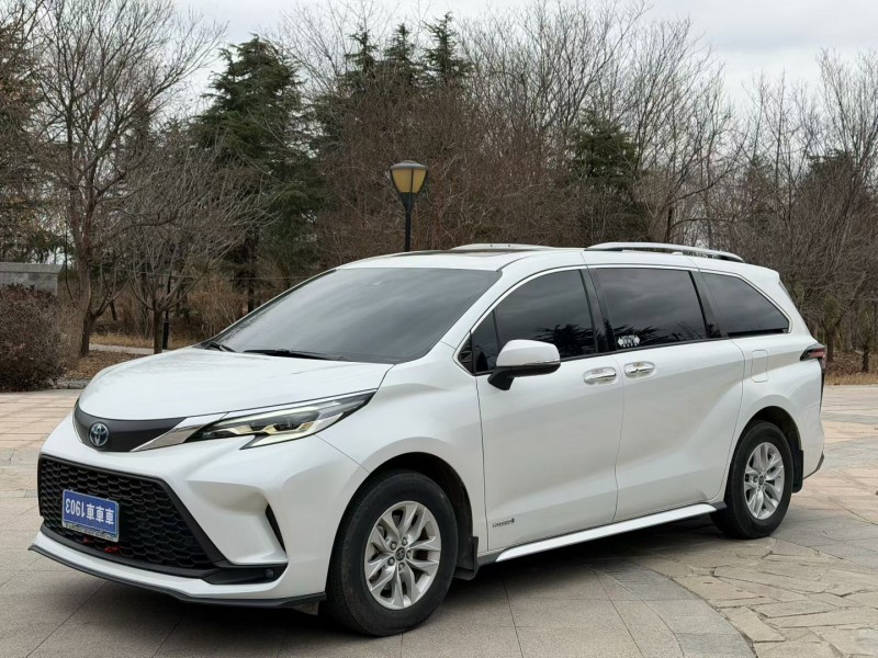 青岛24年丰田格瑞维亚3