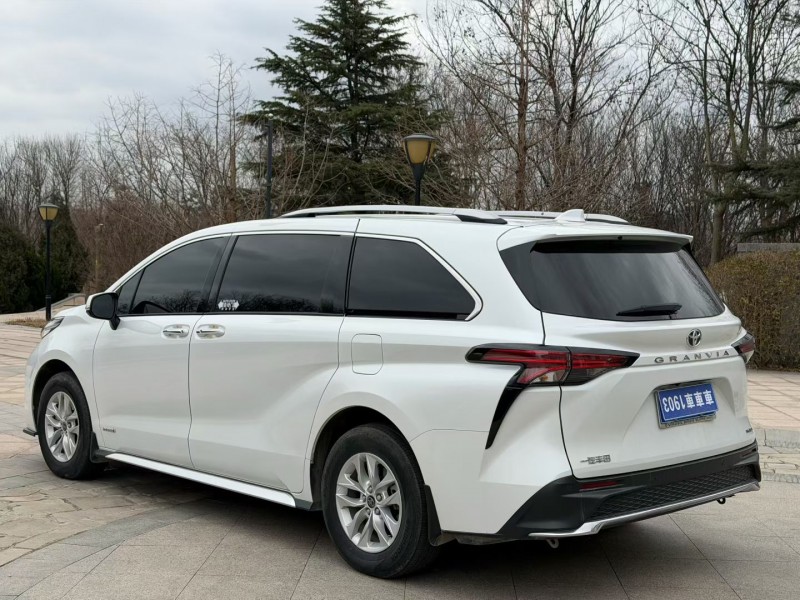 青岛24年丰田格瑞维亚5