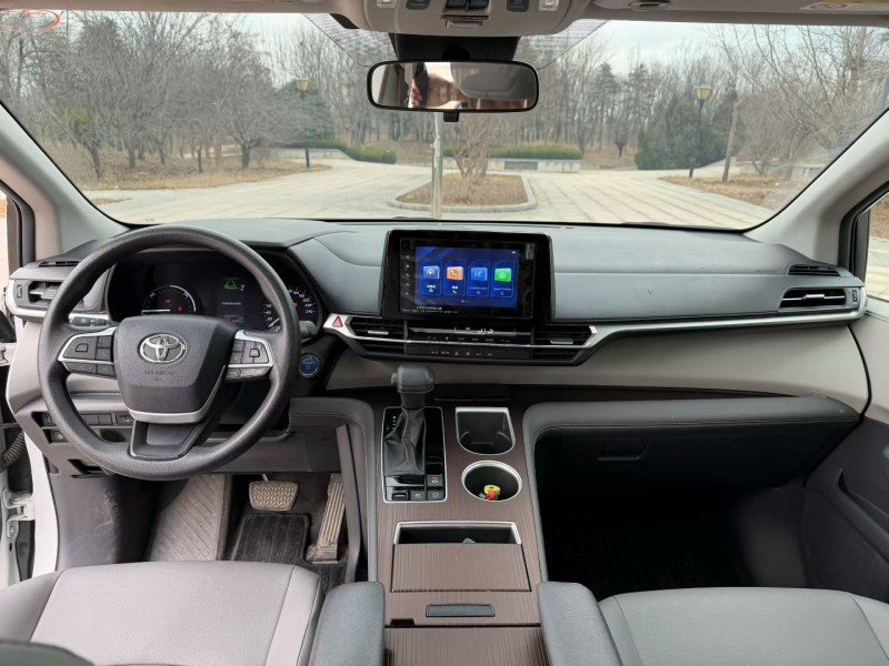 青岛24年丰田格瑞维亚9