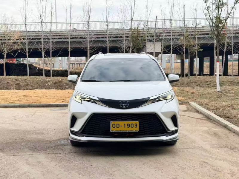 青岛24年丰田格瑞维亚1