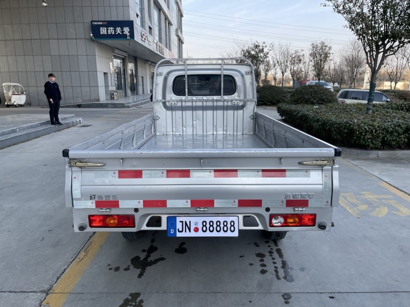 济宁25年吉利星享9