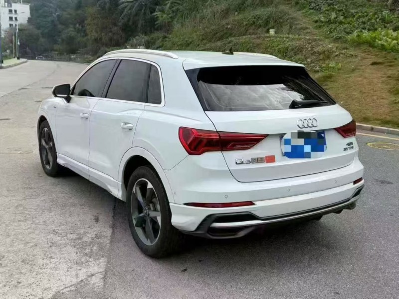 厦门22年奥迪Q38