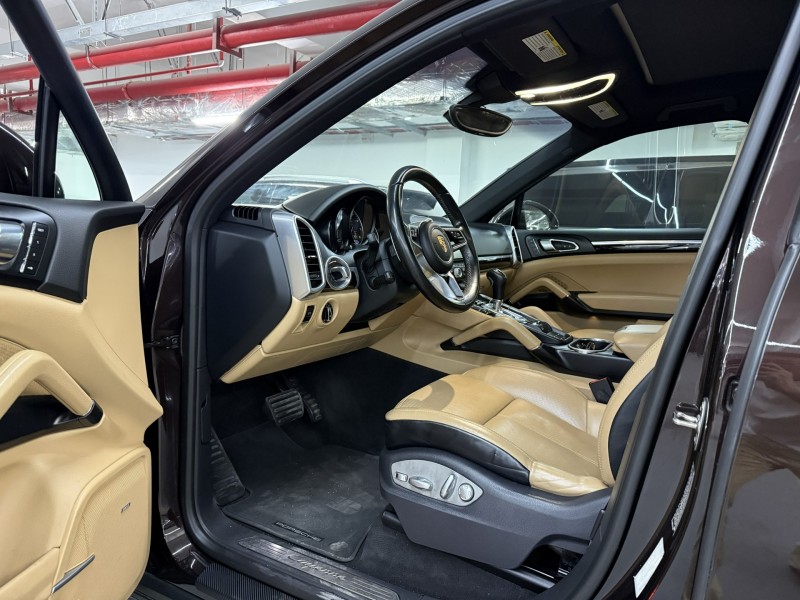 深圳15年保时捷卡宴4