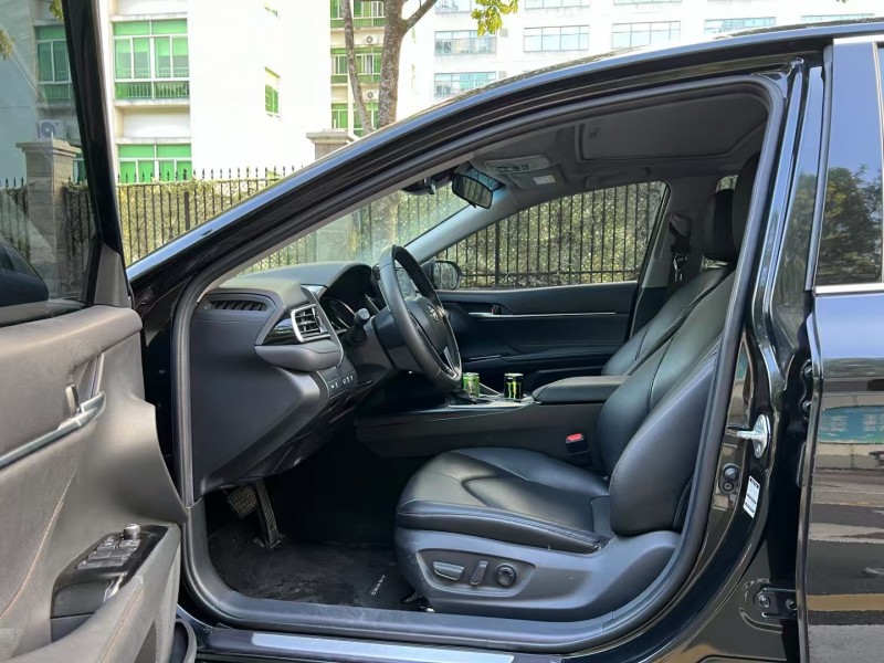 深圳23年丰田凯美瑞4