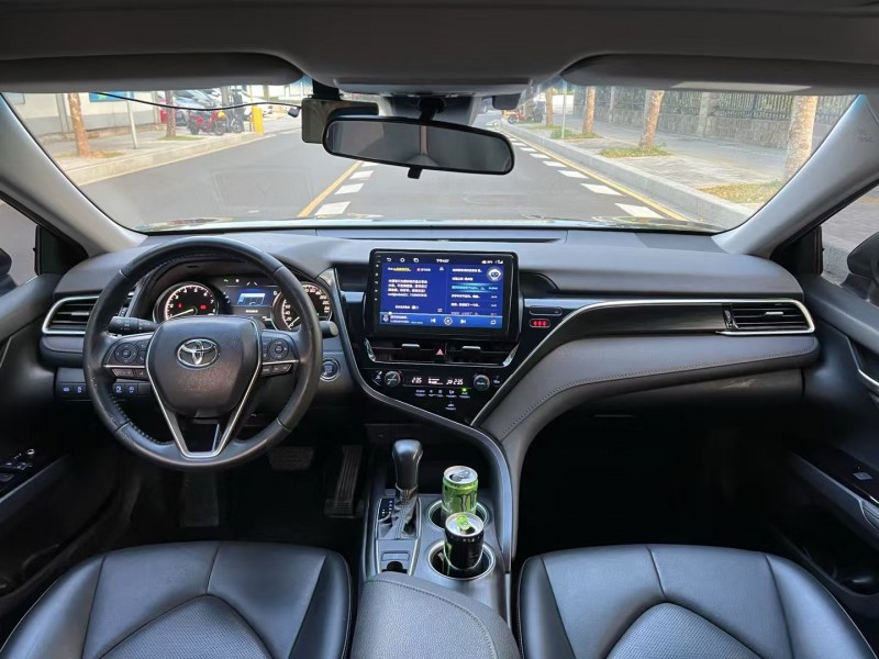 深圳23年丰田凯美瑞5