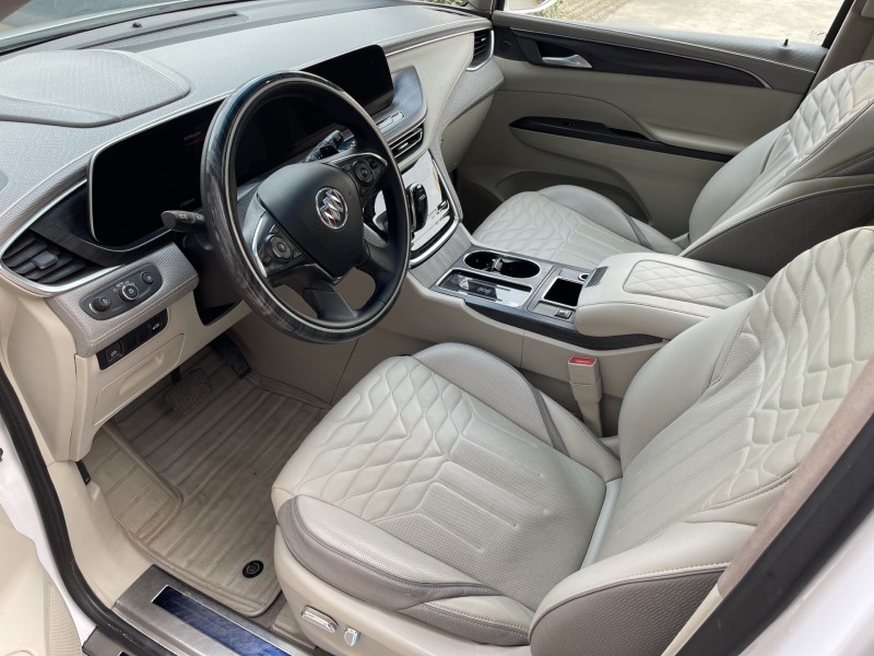 济宁21年别克GL85