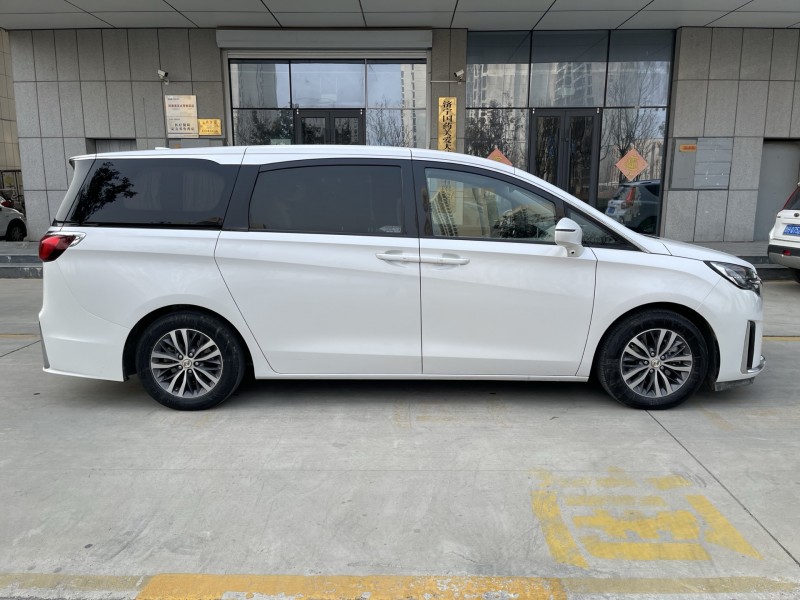 济宁21年别克GL87