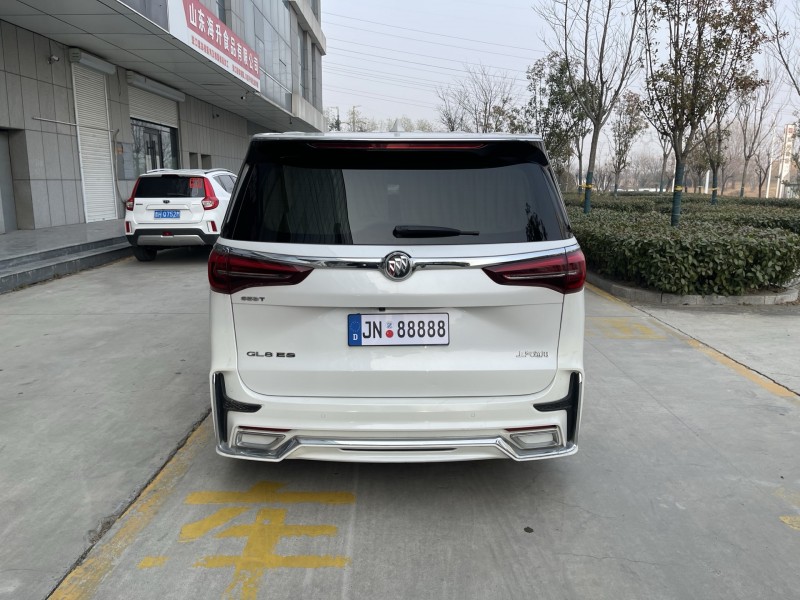 济宁21年别克GL89