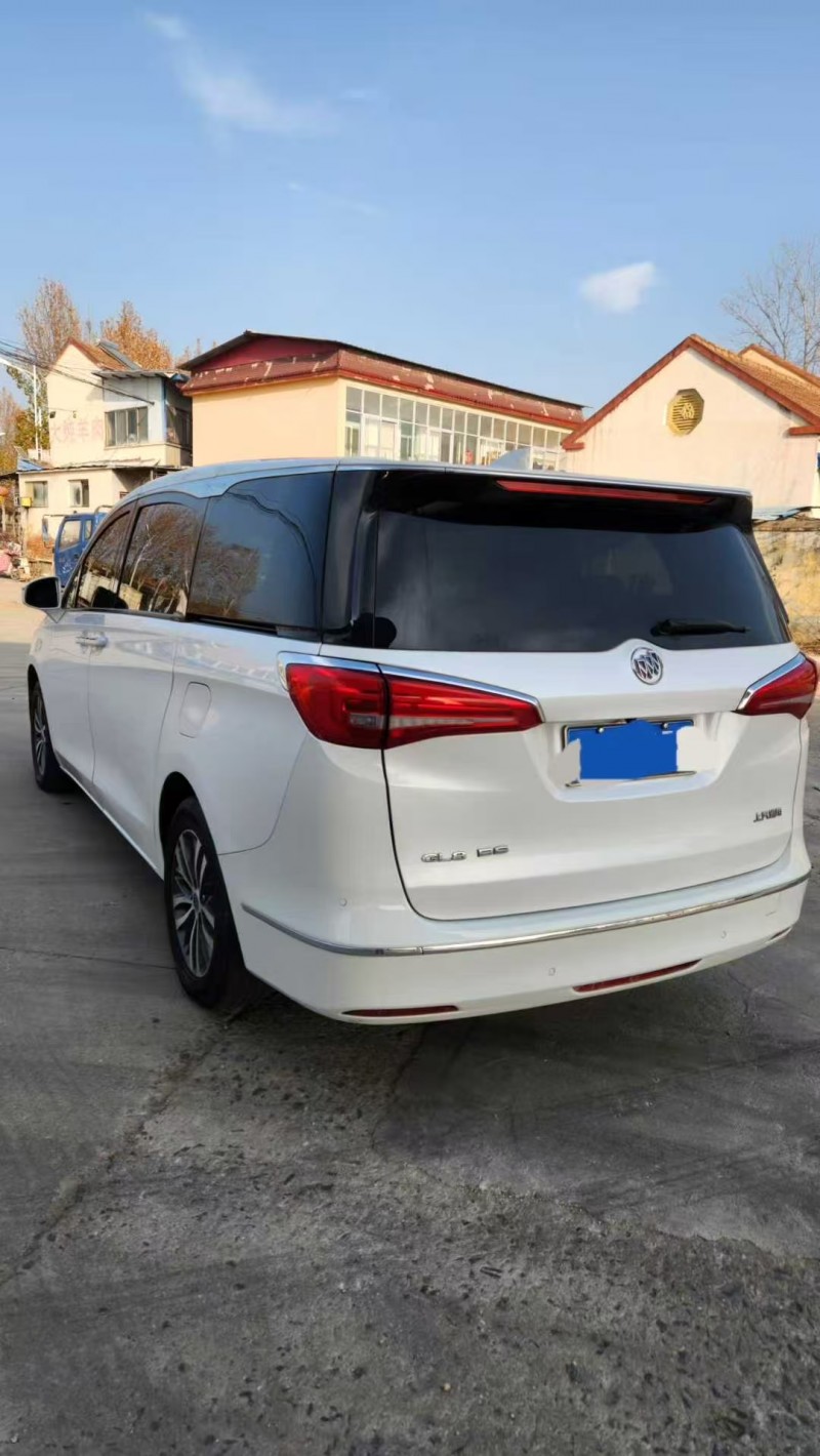 枣庄18年别克GL88