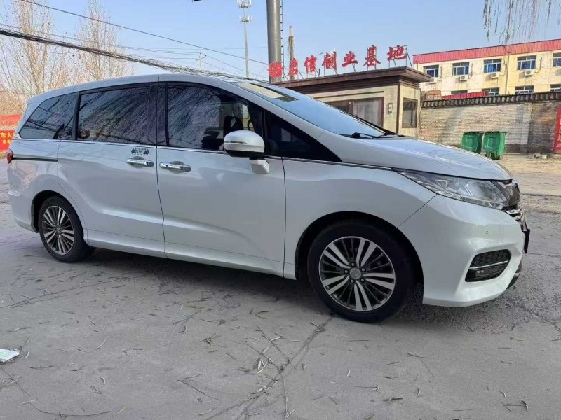 保定18年本田奥德赛2