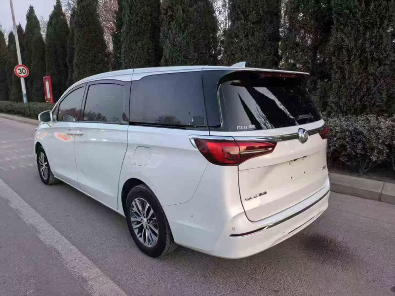 济宁21年别克GL88