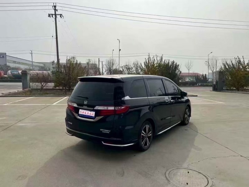 保定21年本田奥德赛8